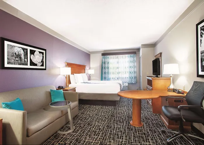 La Quinta By Wyndham Jackson Airport