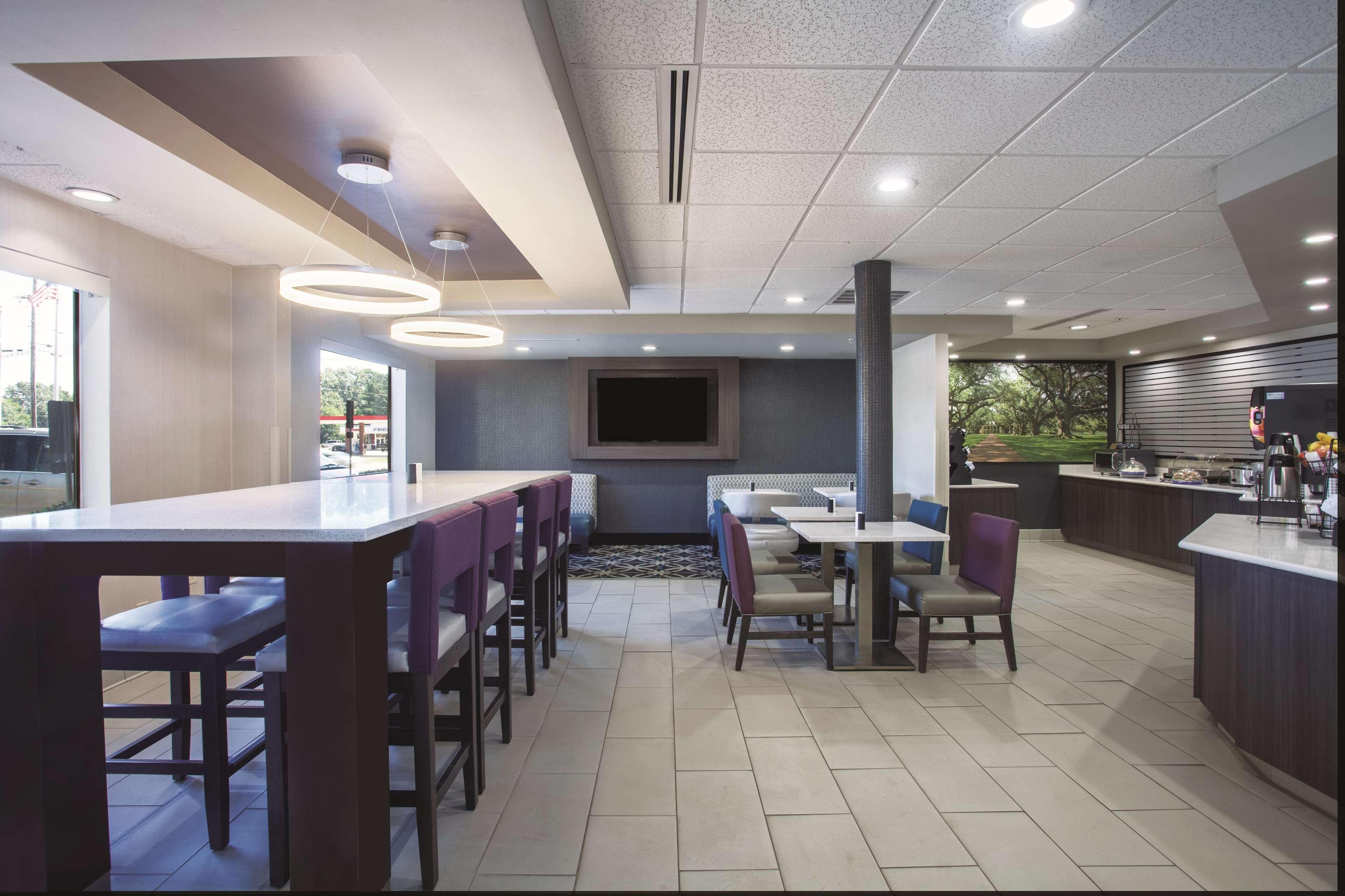 Hotel La Quinta By Wyndham Jackson Airport 3*