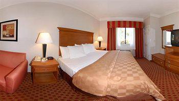 La Quinta By Wyndham Jackson Airport Hotel Pearl